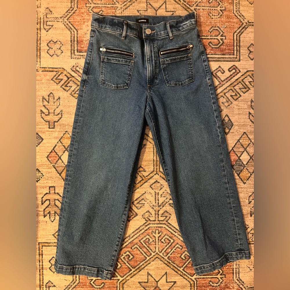 Express Wide leg crop capri sz 6